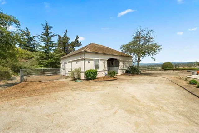 $2,124,000 | 30002 VÃa Maria Elena, Bonsall, CA 92003