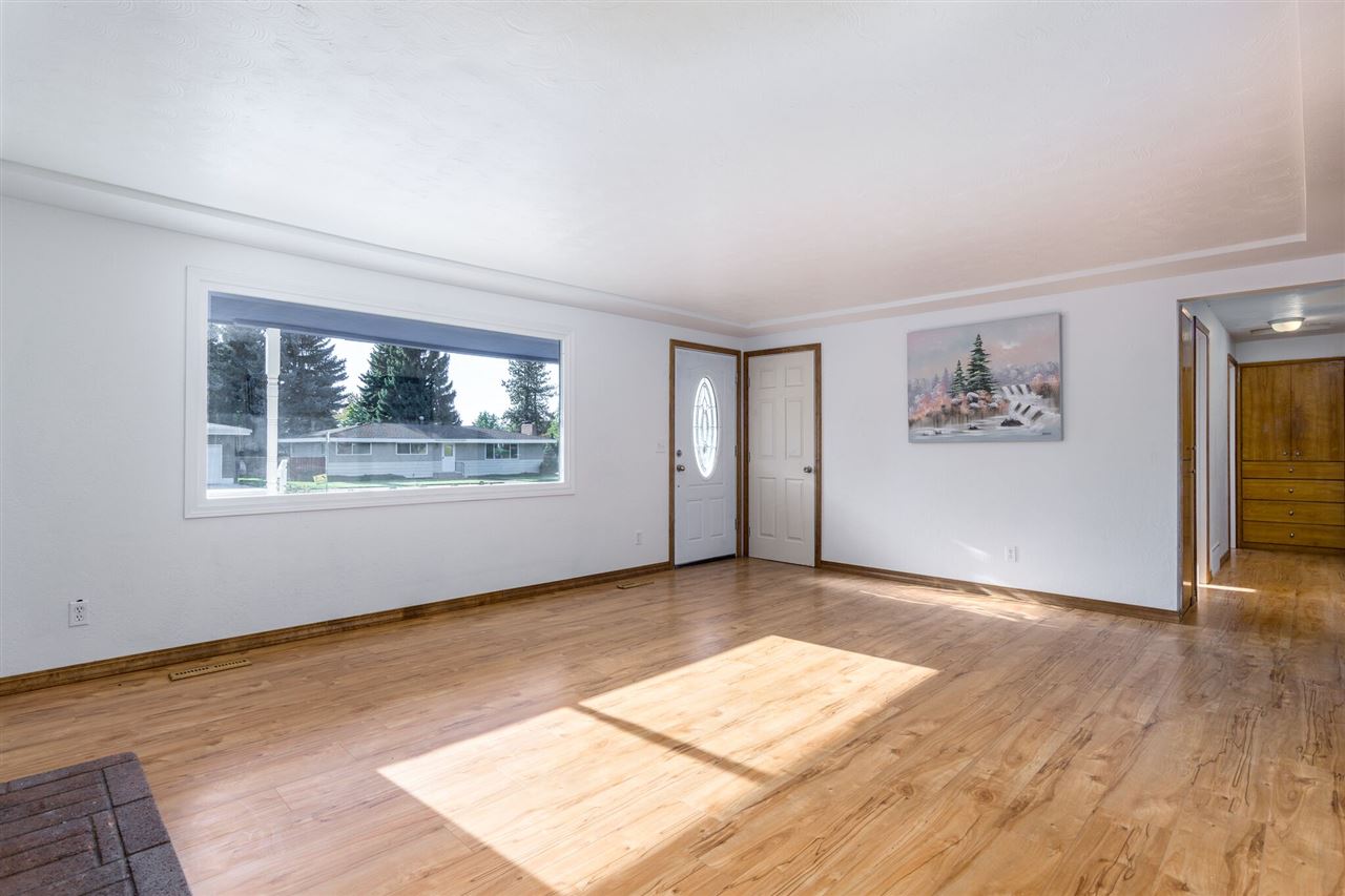 3524 West Indian Trail Road Spokane, WA 99208 - Photo 3 of 20 Gallery Image 3