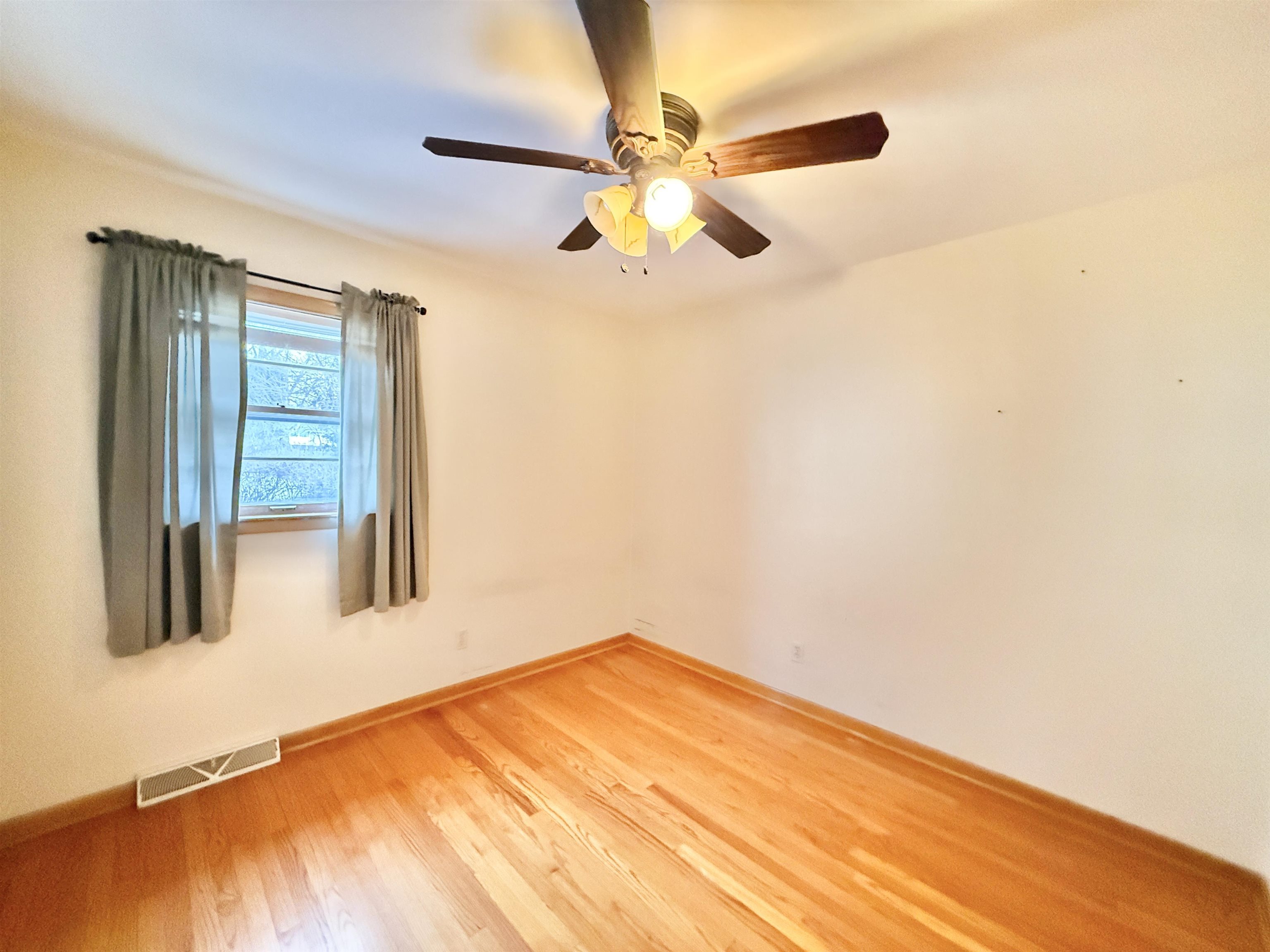 1315 Hackett Street Beloit, WI 53511 - Photo 17 of 22