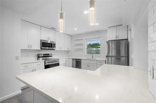 $399,900 | 601 Oranole Road, Altamonte Springs, FL 32701