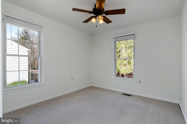 $3,100 | 4445 Holly Avenue, Fairfax, VA 22030