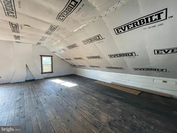 $1,395 | 953 West Washington Street, Hagerstown, MD 21740