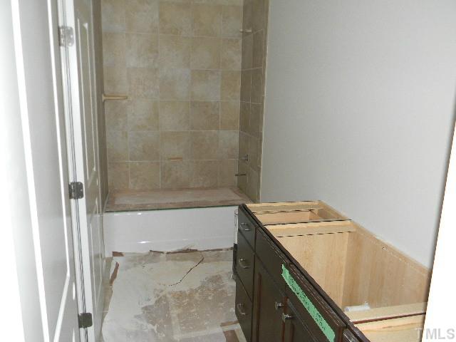 5105 Pomfret Point, Unit 178 Raleigh, NC 27612 - Photo 18 of 25 Gallery Image 18