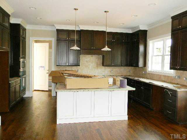 5105 Pomfret Point, Unit 178 Raleigh, NC 27612 - Photo 6 of 25 Gallery Image 6