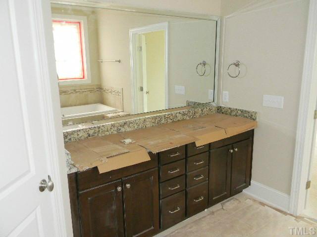 5105 Pomfret Point, Unit 178 Raleigh, NC 27612 - Photo 9 of 25 Gallery Image 9