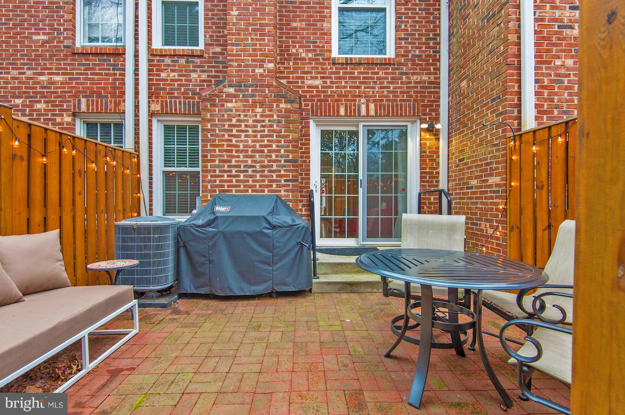 2546 South Walter Reed Drive, Unit 3 Arlington, VA 22206 - Photo 29 of 30 a view of outdoor seating space