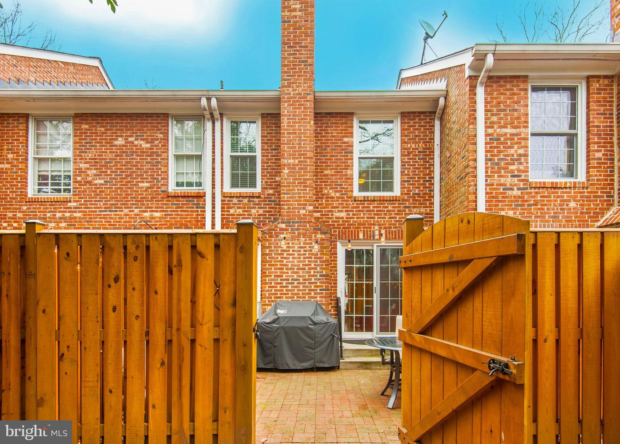 2546 South Walter Reed Drive, Unit 3 Arlington, VA 22206 - Photo 30 of 30 a view of a house with a window