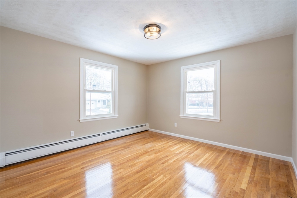 69 Blue Bell Road Worcester, MA 01606 - Photo 17 of 39 Gallery Image 17
