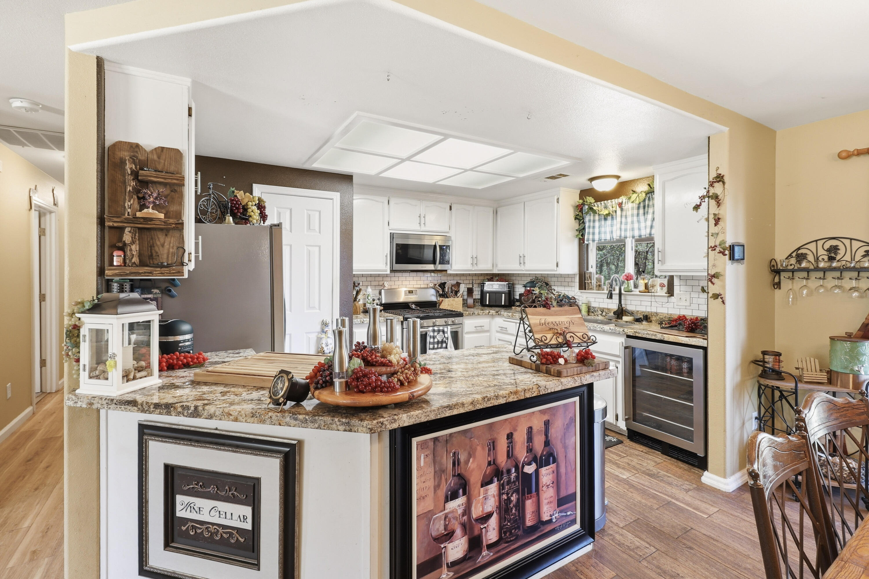 5094 Wilson Hill Road Manton, CA 96059 - Photo 11 of 35 KITCHEN