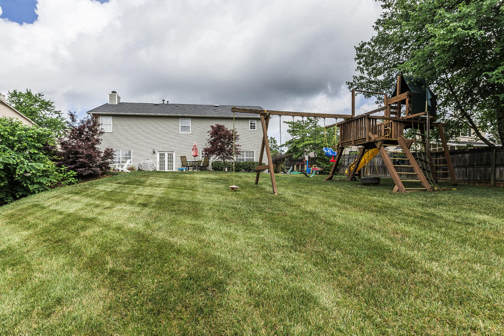 10012 Double Tree Road Knoxville, TN 37932 - Photo 2 of 40 Backyard
