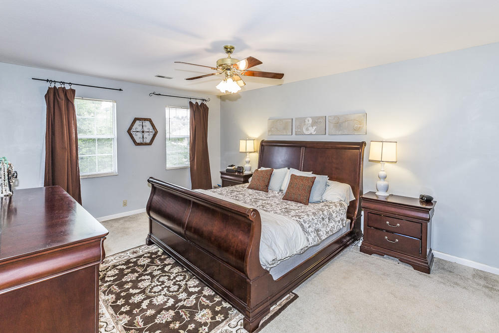 10012 Double Tree Road Knoxville, TN 37932 - Photo 17 of 40 Master Bedroom