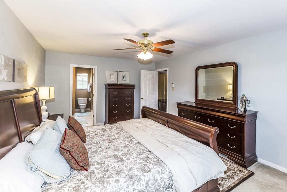 10012 Double Tree Road Knoxville, TN 37932 - Photo 18 of 40 Master Bedroom