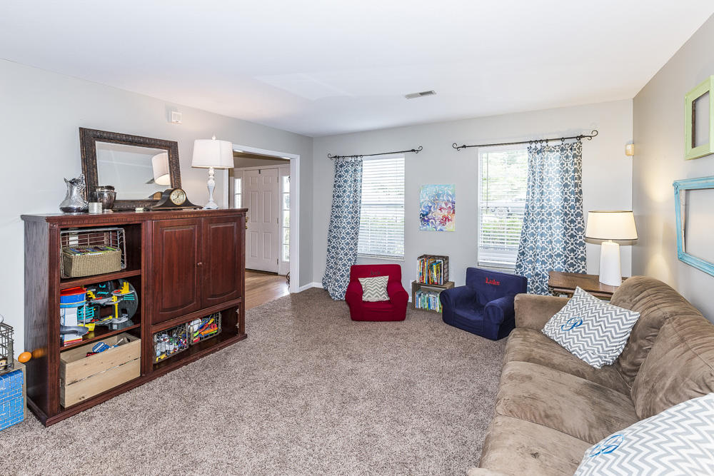 10012 Double Tree Road Knoxville, TN 37932 - Photo 36 of 40 Family Room