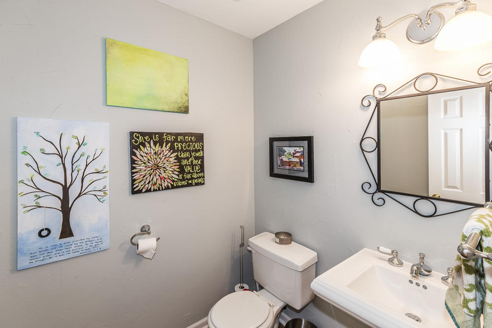 10012 Double Tree Road Knoxville, TN 37932 - Photo 40 of 40 Half Bath