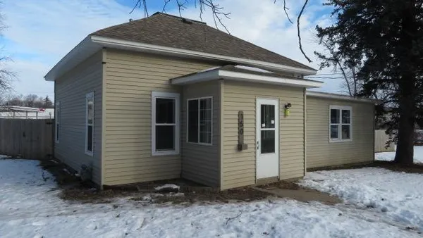 $175,000 | 150 Harrison Street West, Annandale, MN 55302