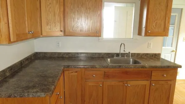 $175,000 | 150 Harrison Street West, Annandale, MN 55302