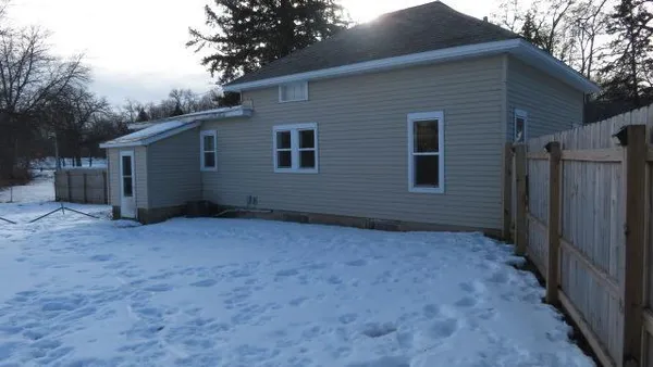 $175,000 | 150 Harrison Street West, Annandale, MN 55302