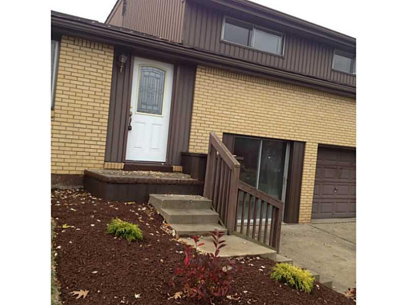713 Lindsay Road Carnegie, PA 15106 - Photo 1 of 5 Exterior Front.