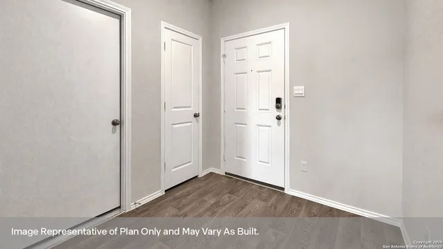 $325,990 | 213 Hodges Street, Lockhart, TX 78656