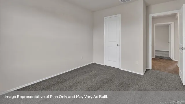 $325,990 | 213 Hodges Street, Lockhart, TX 78656