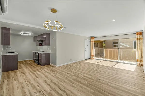 $439,000 | 401 West 5th Street, Unit 3B, Long Beach, CA 90802