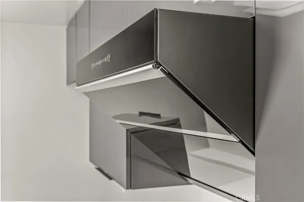 $439,000 | 401 West 5th Street, Unit 3B, Long Beach, CA 90802