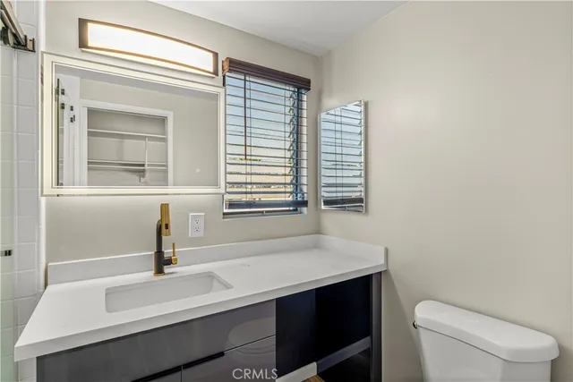 $485,000 | 401 West 5th Street, Unit 3B, Long Beach, CA 90802