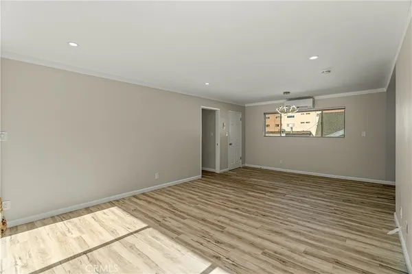 $439,000 | 401 West 5th Street, Unit 3B, Long Beach, CA 90802