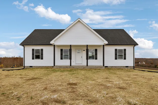 $289,900 | 2623 Oak Knob Road, Lafayette, TN 37083
