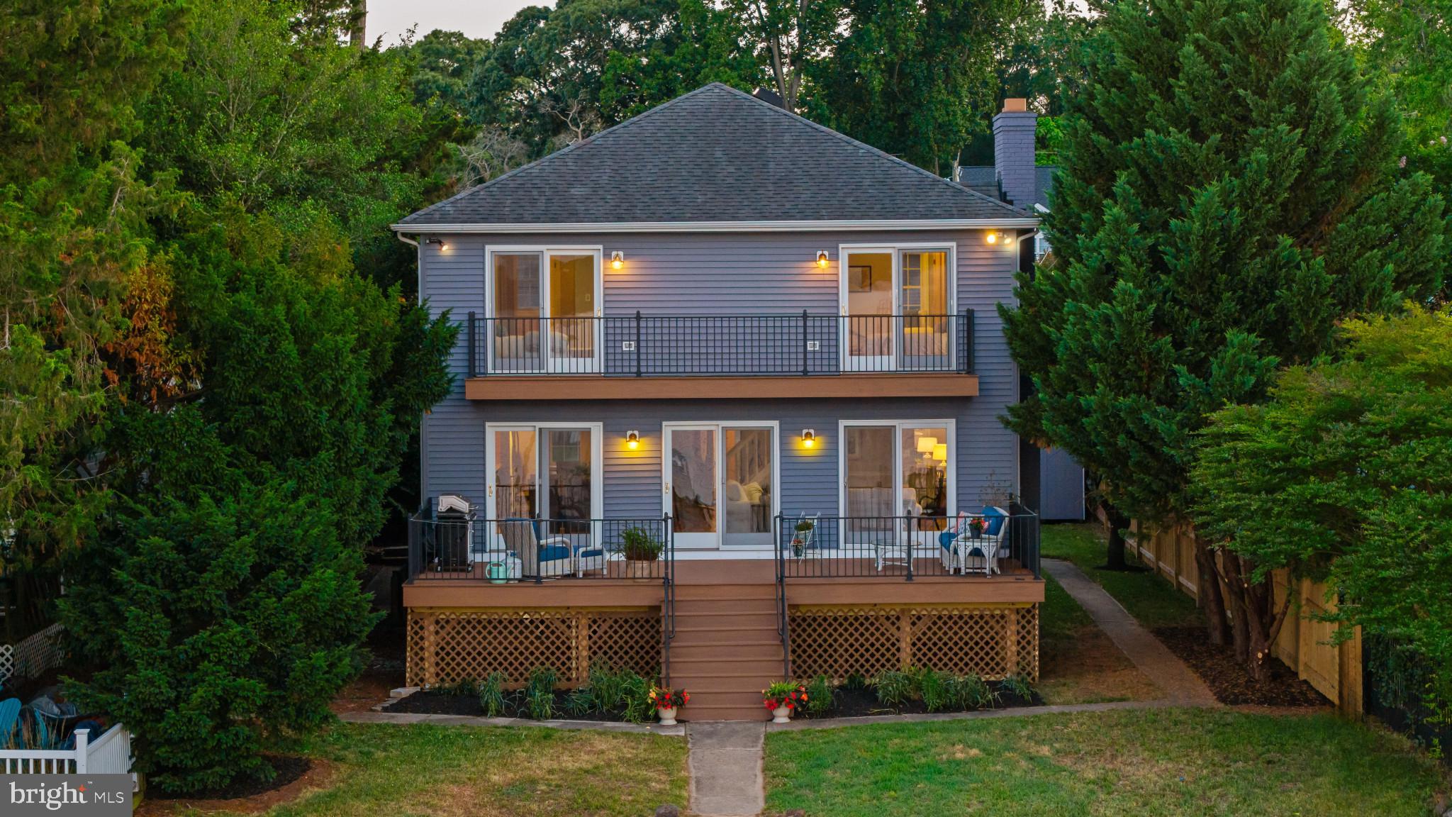 310 Magothy Road Severna Park, MD 21146 - Photo 26 of 38 a front view of a house with garden