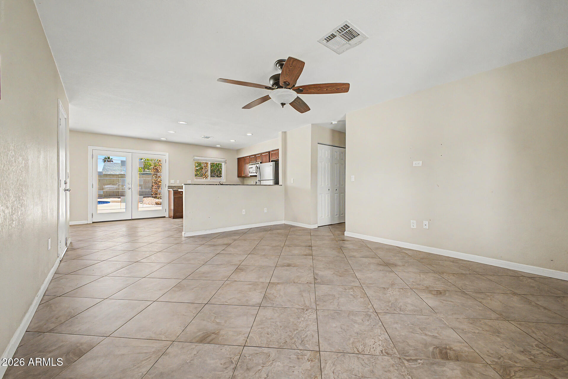 6325 West Del Rio Street Chandler, AZ 85226 - Photo 4 of 28 Great Room