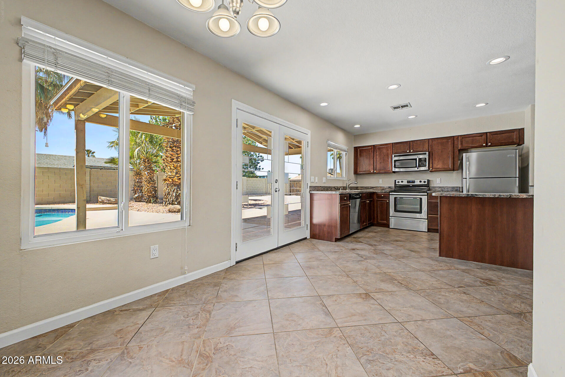 6325 West Del Rio Street Chandler, AZ 85226 - Photo 6 of 28 West Del Rio 6325