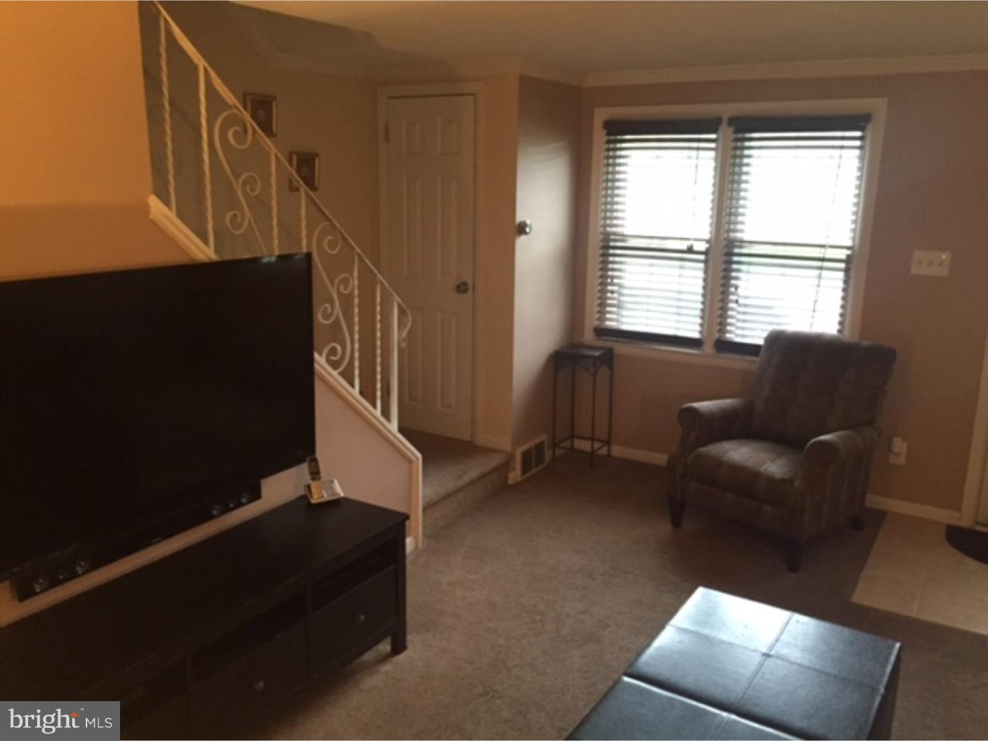 953 Grant Road Folcroft, PA 19032 - Photo 2 of 14