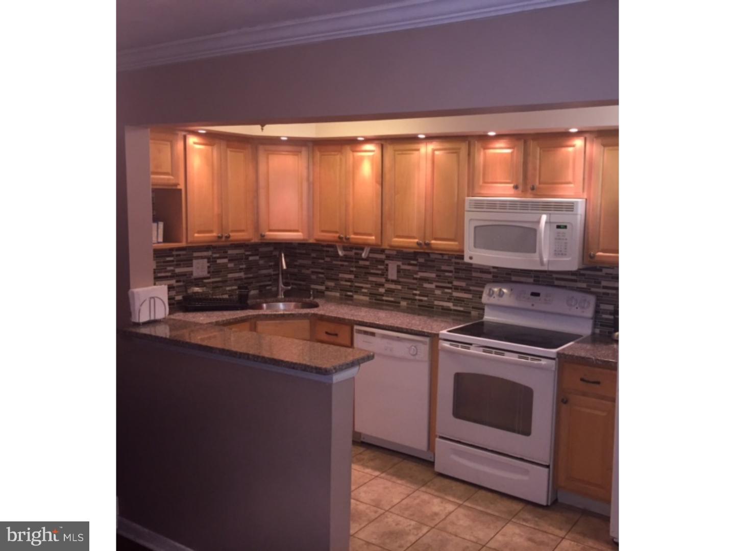 953 Grant Road Folcroft, PA 19032 - Photo 4 of 14