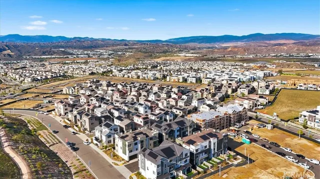 $718,947 | 27321 Bear Creek Lane, Valencia, CA 91381