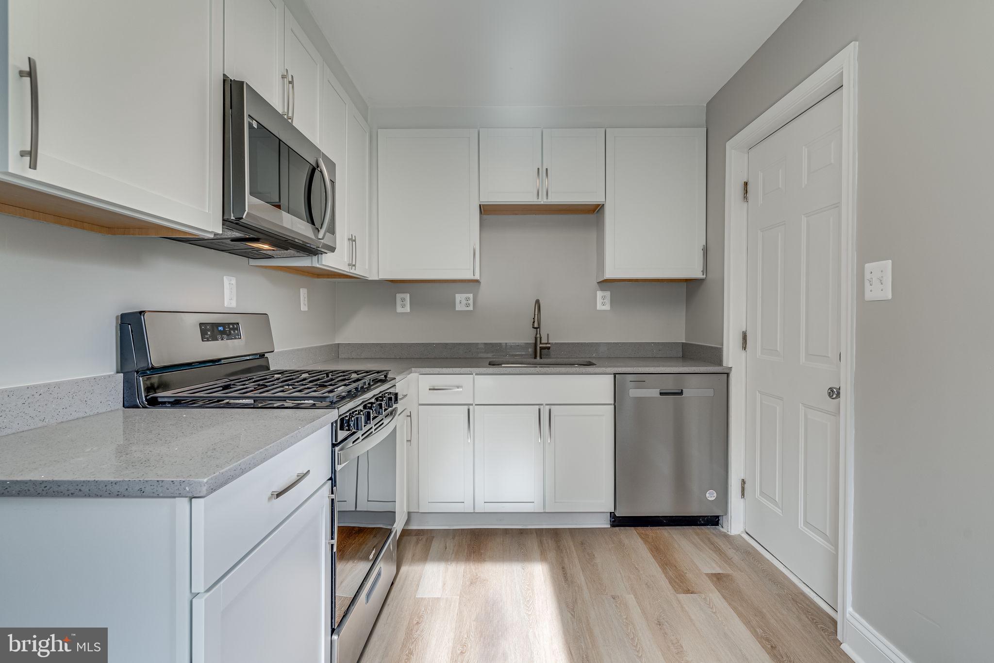 1006 Brooke Road Capitol Heights, MD 20743 - Photo 8 of 35 Gallery Image 8