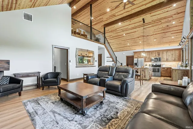 $775,000 | 2360 South 390 West, Pleasant Lake, IN 46779