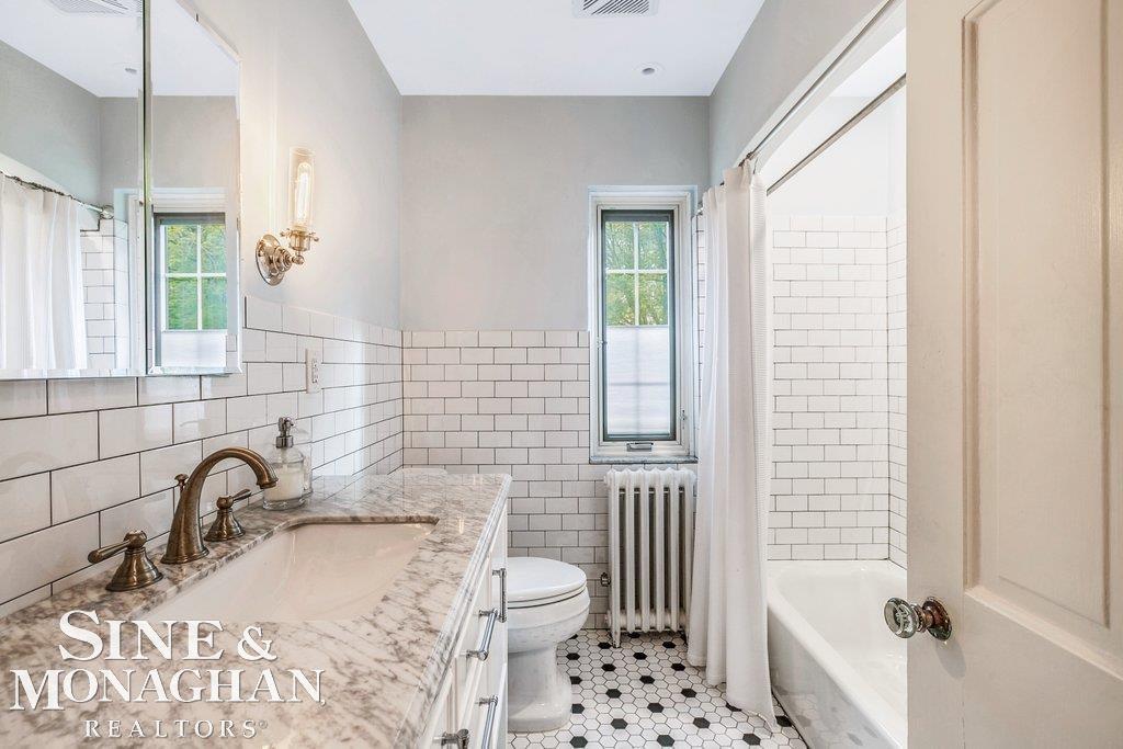 413 Lincoln Road Grosse Pointe, MI 48230 - Photo 23 of 43 50057673-22.JPG