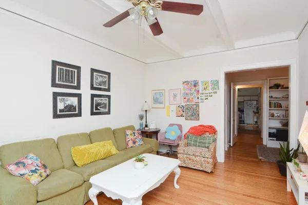 $2,200 | 1400 West Rosemont Avenue, Unit 1, Chicago, IL 60660