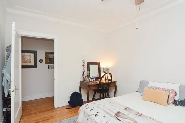 $2,200 | 1400 West Rosemont Avenue, Unit 1, Chicago, IL 60660