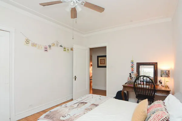 $2,200 | 1400 West Rosemont Avenue, Unit 1, Chicago, IL 60660