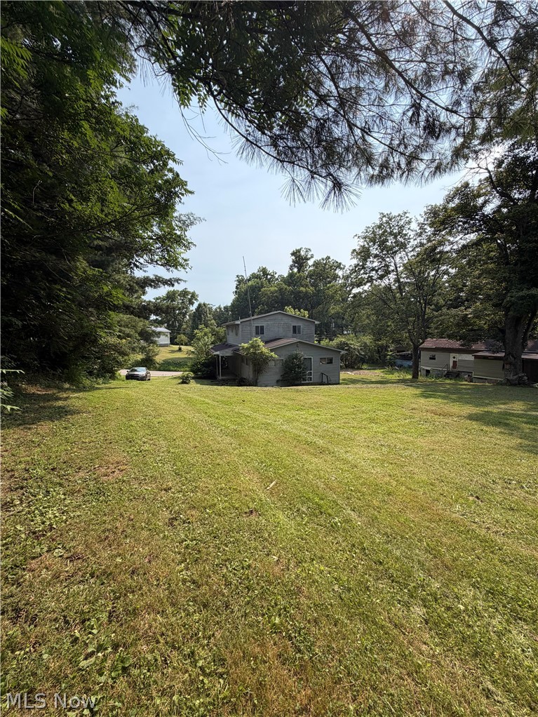 1600 Core Road Parkersburg, WV 26104 - Photo 5 of 24 upper level of yard