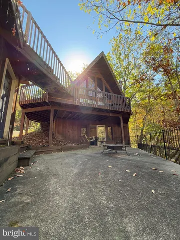 $431,000 | 2157 Timber Lake Drive, James Creek, PA 16657