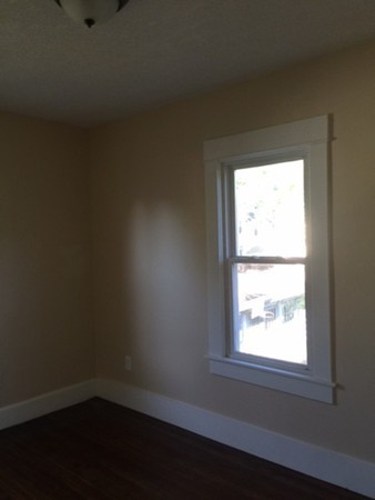 23 Newman Street Springfield, MA 01105 - Photo 11 of 16