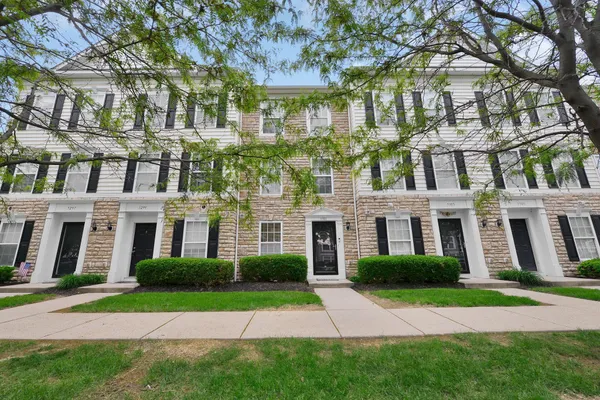$289,000 | 5301 Berthold Pass Drive, Unit 44, Dublin, OH 43016