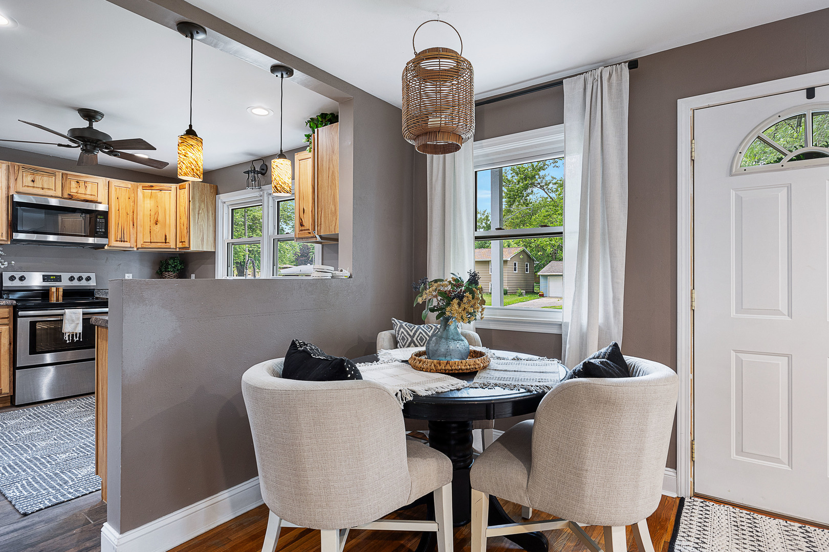 1005 North Walnut Street Normal, IL 61761 - Photo 5 of 37