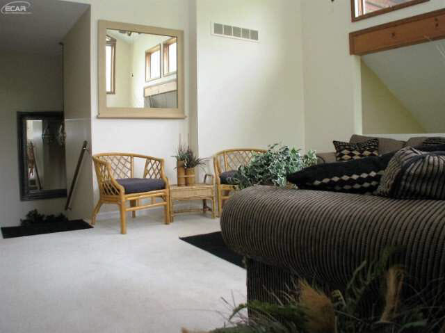 4705 Brookside Road Fenton, MI 48430 - Photo 29 of 38 21145687-28.JPG