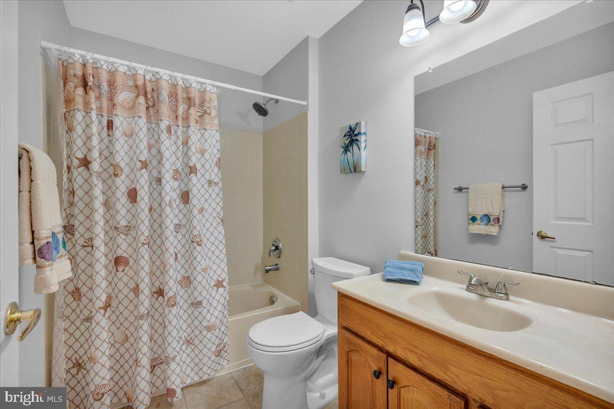 17 Vassar Road Mount Laurel, NJ 08054 - Photo 30 of 33 a bathroom with a sink toilet and shower