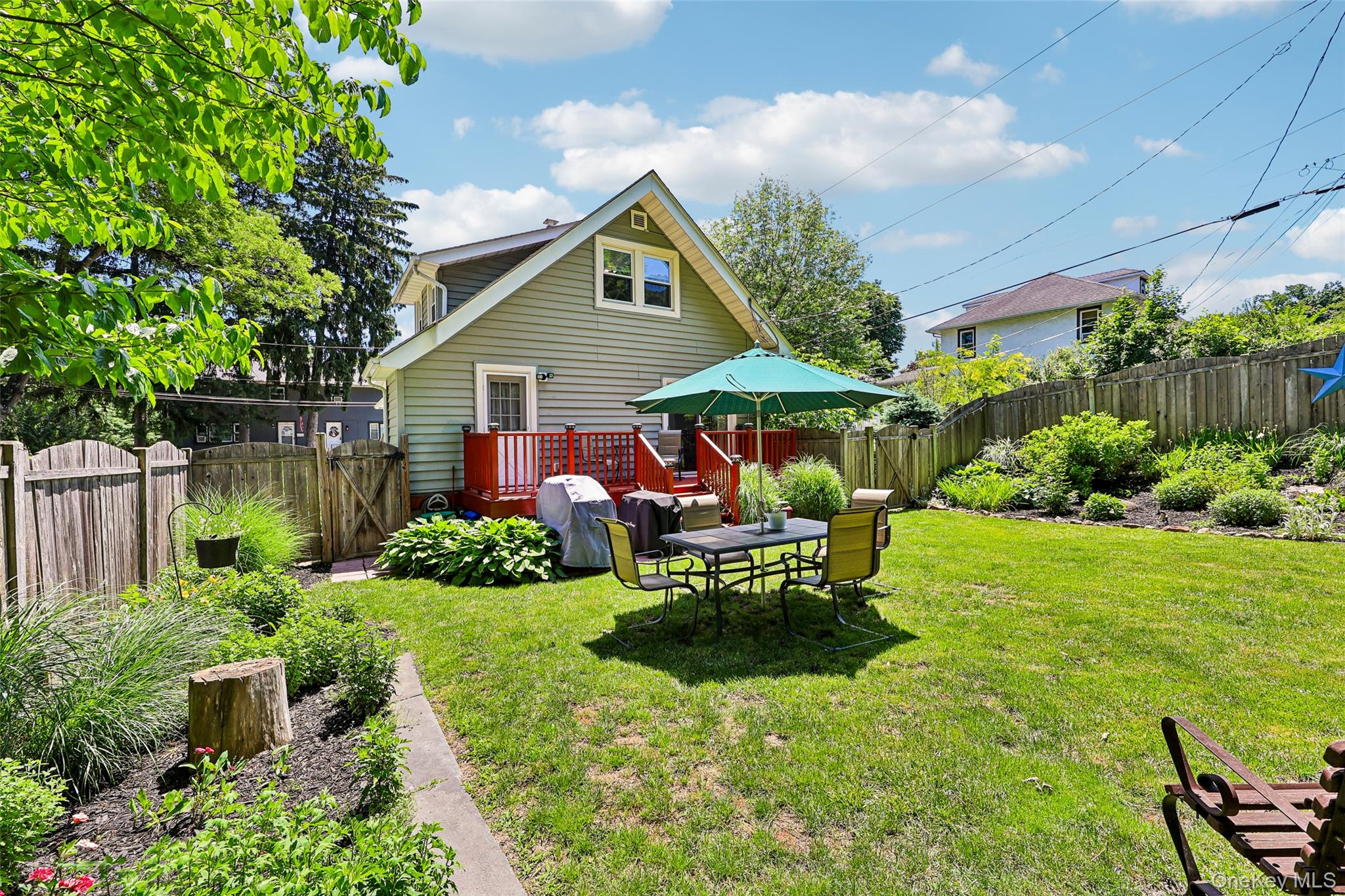 16 Spring Street Nyack, NY 10960 - Photo 2 of 26