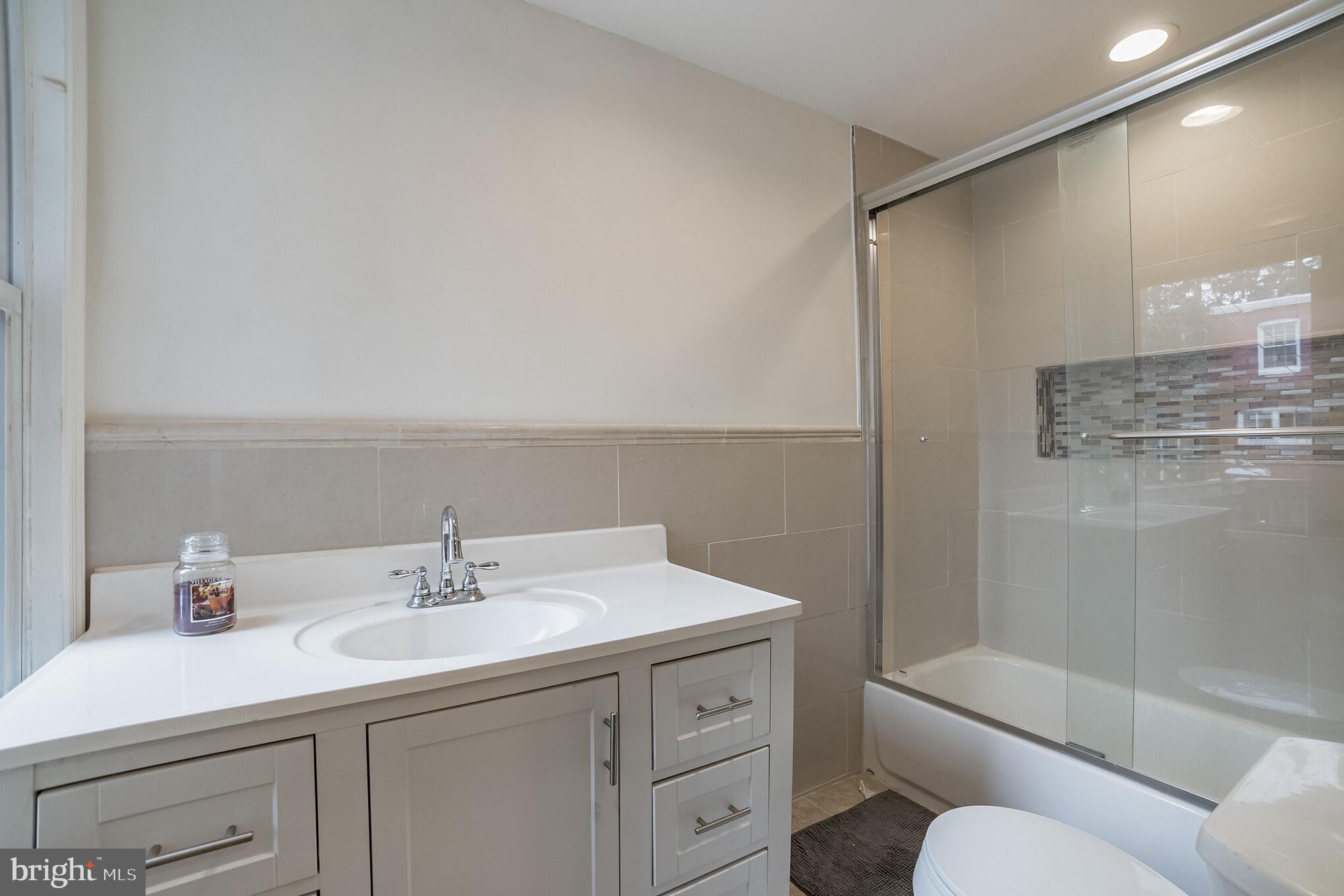 5858 Stockton Road Philadelphia, PA 19138 - Photo 8 of 16 Gallery Image 8